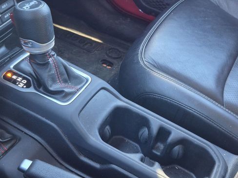 Used 2019 Jeep Wrangler Unlimited Rubicon image 17