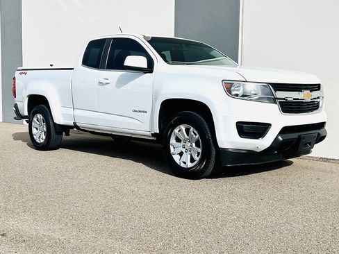 Used 2020 Chevrolet Colorado LT w/ Safety Package image 2