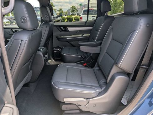 Used 2025 Buick Enclave Preferred w/ Power Package FWD image 14