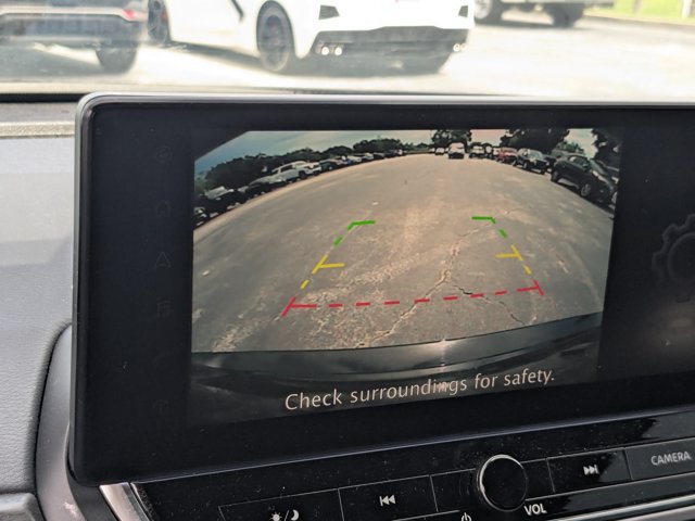Used 2024 Nissan Altima 2.5 SV w/ SV Premium Package AWD/4WD image 9