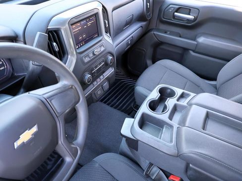 Used 2020 Chevrolet Silverado 1500 Custom w/ Custom Value Package image 40