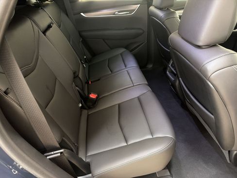 Used 2025 Cadillac XT5 Luxury w/ LPO, Floor Liner Package FWD image 29