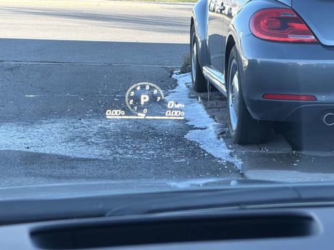 Used 2023 Chevrolet Corvette Stingray Preferred Cpe w/ Battery Protection Package image 25