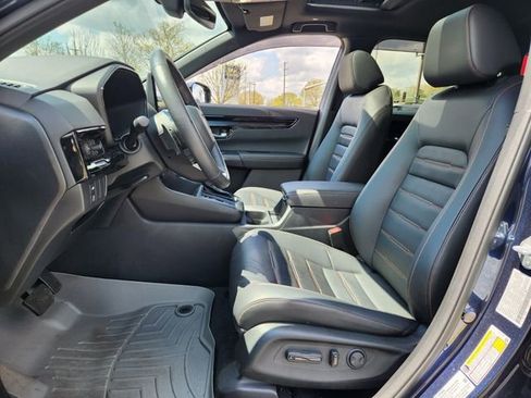 Used 2025 Honda CR-V Sport Touring image 9