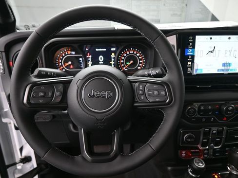 New 2026 Jeep Gladiator Rubicon AWD/4WD image 7