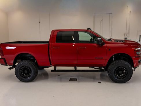 Used 2026 RAM 2500 Laramie w/ Night Edition AWD/4WD image 11