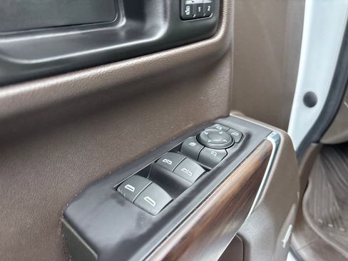 Used 2021 GMC Sierra 1500 SLT AWD/4WD image 24