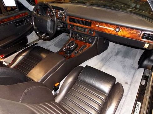 Used 1993 Jaguar XJS 4.0 Convertible RWD image 11