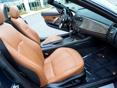 Used 2007 BMW Z4 3.0si image 16