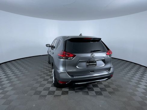 Certified 2018 Nissan Rogue S image 7