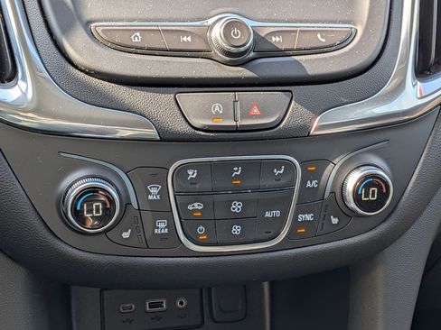 Used 2024 Chevrolet Equinox LT image 24