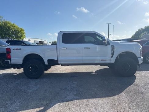 Used 2024 Ford F350 Limited image 4