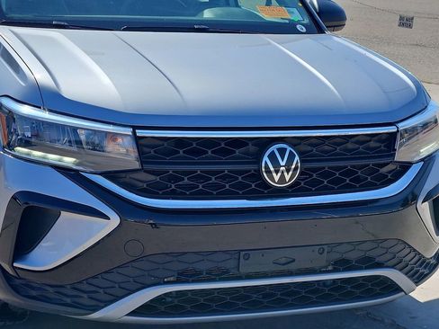Used 2024 Volkswagen Taos S FWD image 7