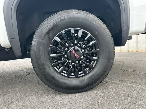 Used 2023 GMC Sierra 2500 Pro w/ Gooseneck/5TH Wheel Package image 20