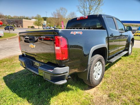 Used 2020 Chevrolet Colorado W/T w/ WT Convenience Package AWD/4WD image 3