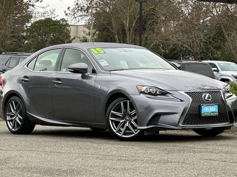 Used 2015 Lexus IS 250 image 2