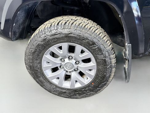 Used 2019 Toyota Tacoma SR5 image 37