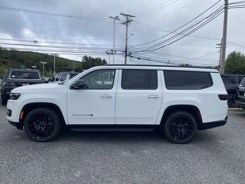 New 2025 Jeep Wagoneer L Series II w/ Convenience Group I image 4