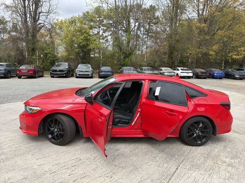 Used 2025 Honda Civic Sport image 17