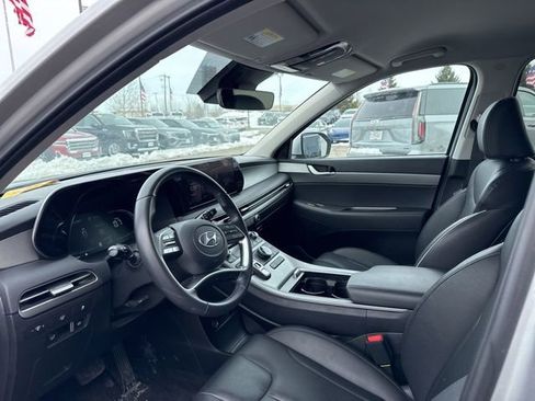 Used 2025 Hyundai Palisade SEL AWD/4WD image 13