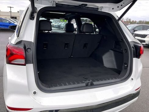 Used 2023 Chevrolet Equinox RS w/ RS Leather Package AWD/4WD image 35