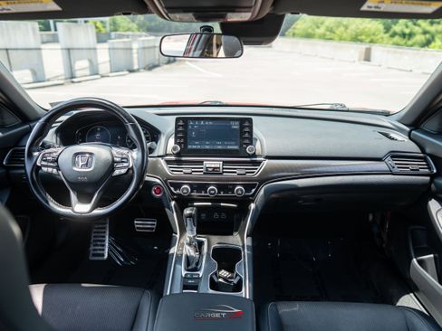 Used 2021 Honda Accord Sport image 14