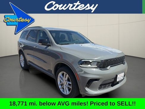 Used 2025 Dodge Durango GT AWD/4WD image 1