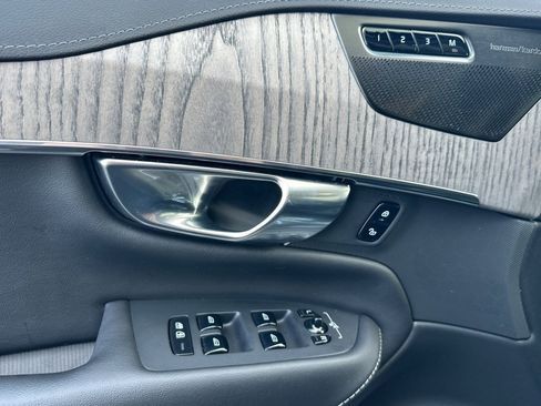 Certified 2023 Volvo XC90 T8 Ultimate image 15