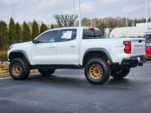 Used 2024 Chevrolet Colorado ZR2 w/ Technology Package image 8