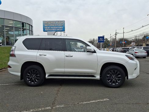 Used 2023 Lexus GX 460 Premium image 8