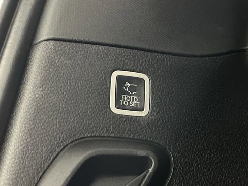 Used 2024 Jeep Wagoneer Series II image 16