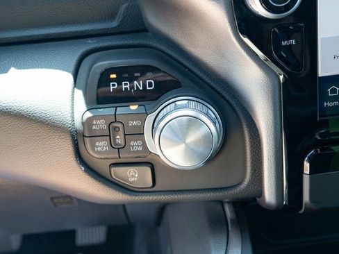 Used 2026 RAM 1500 Laramie AWD/4WD image 23