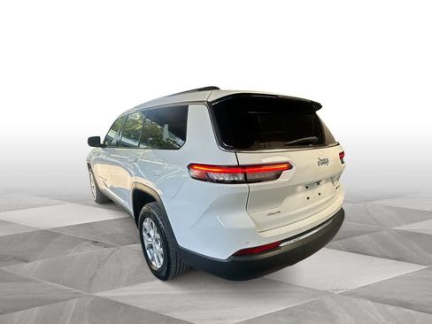 Used 2023 Jeep Grand Cherokee L Limited AWD/4WD image 6