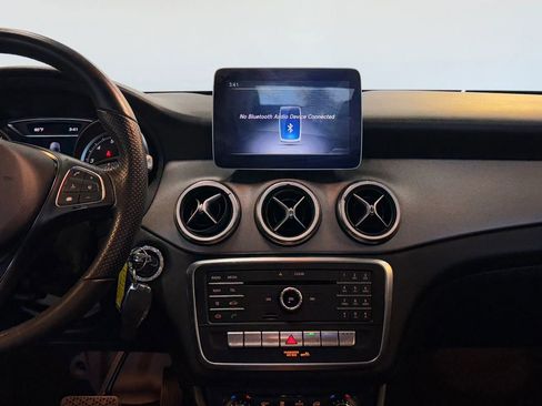 Used 2019 Mercedes-Benz CLA 250 4MATIC image 23