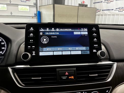 Used 2019 Honda Accord EX-L image 30