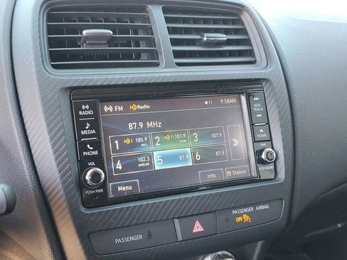 Used 2025 Mitsubishi Outlander Sport ES image 23