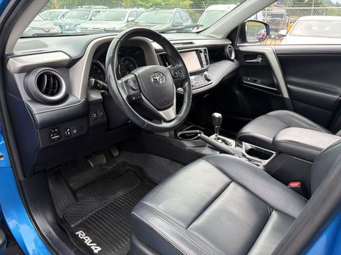 Used 2016 Toyota RAV4 Limited w/ Advanced Technology Package AWD/4WD image 5