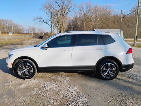 Used 2019 Volkswagen Tiguan SEL FWD image 16