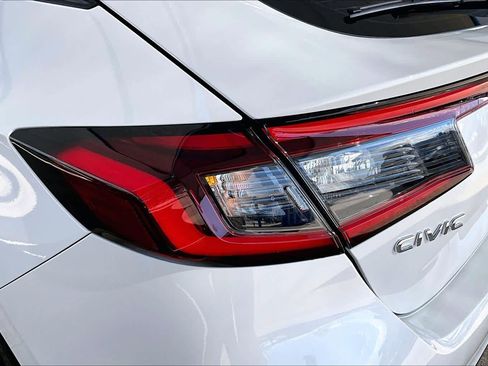 Certified 2025 Honda Civic Sport image 29