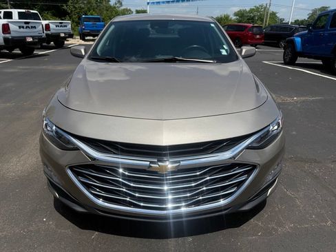 Used 2024 Chevrolet Malibu LT FWD image 10