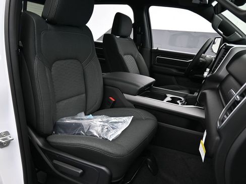 Used 2025 RAM 1500 Big Horn AWD/4WD image 41