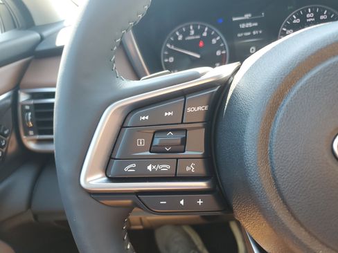 Used 2025 Subaru Outback Touring XT w/ Popular Package #2 image 16