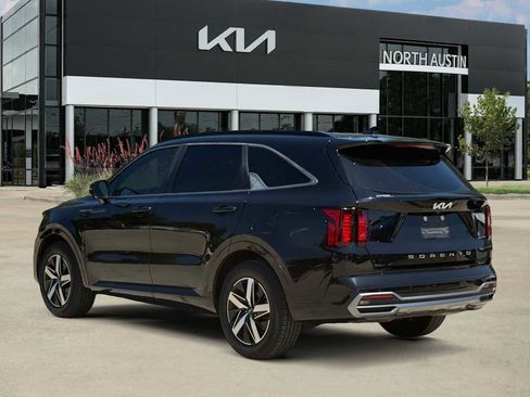 Certified 2022 Kia Sorento S FWD image 8