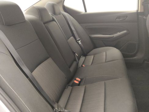 Used 2024 Nissan Altima 2.5 SV image 19