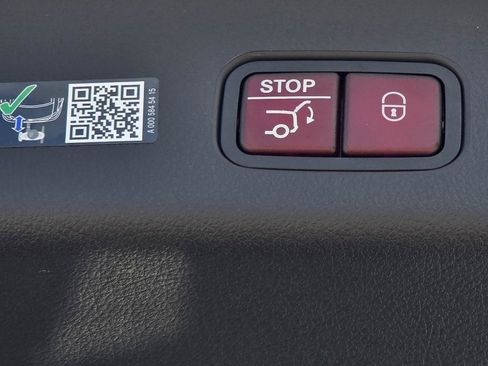 New 2026 Mercedes-Benz GLC 43 AMG 4MATIC image 32