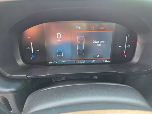 Used 2025 Ford Maverick Lobo AWD/4WD image 39