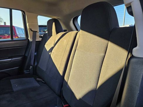 Used 2015 Jeep Compass Sport w/ Power Value Group image 21