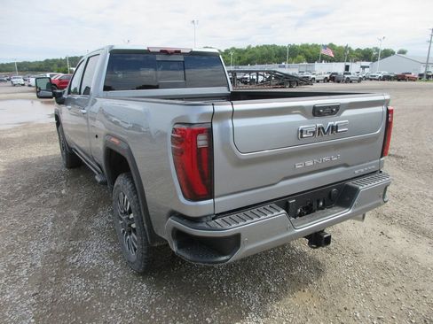 New 2026 GMC Sierra 2500 Denali Ultimate AWD/4WD image 9