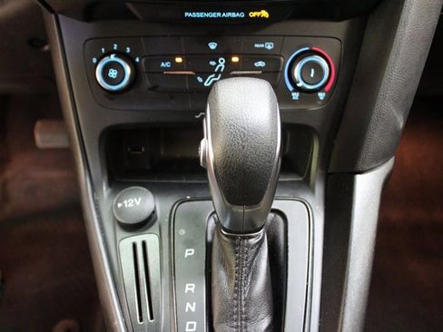 Used 2018 Ford Focus SE image 18