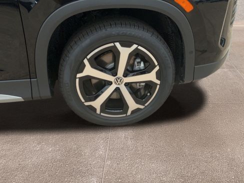 New 2026 Volkswagen Tiguan SE AWD/4WD image 9